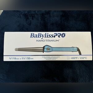 NWT Babyliss Pro wand